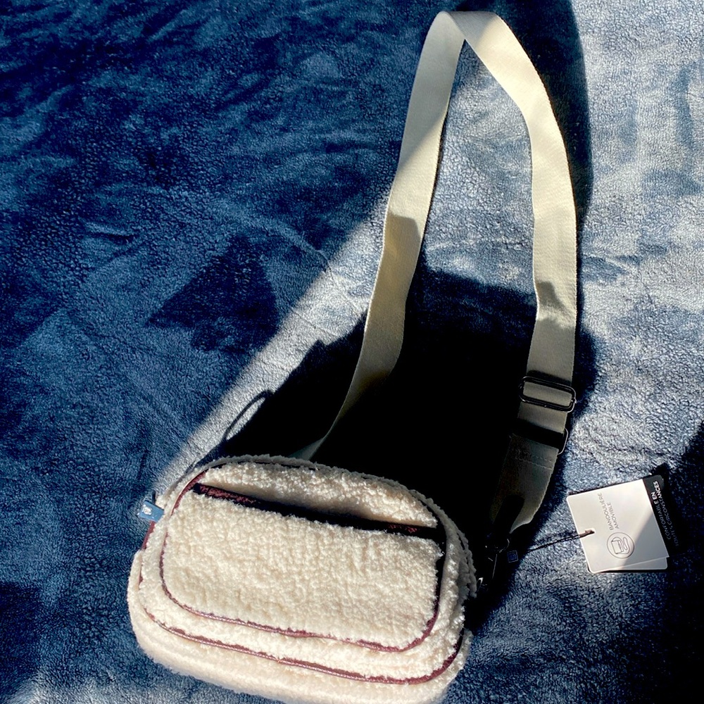 Sherpa Crossbody bag